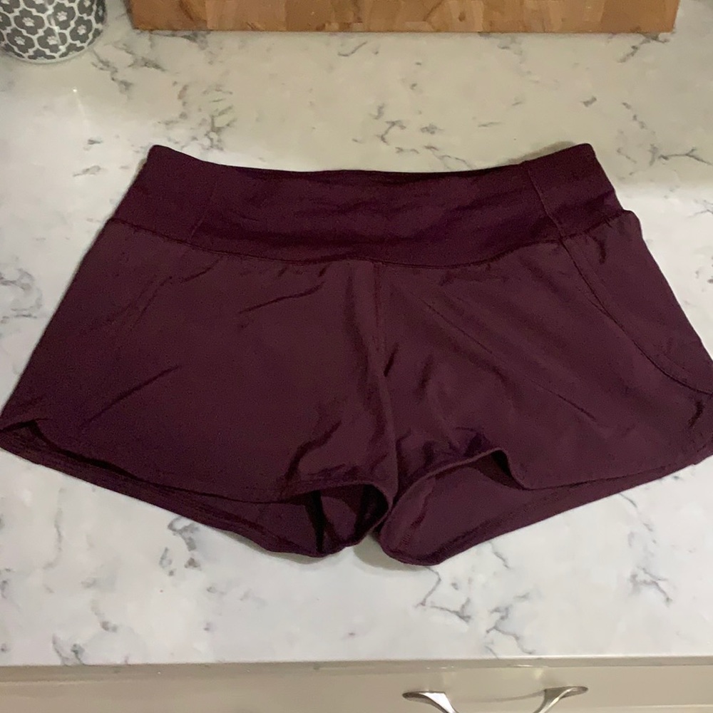 Lululemon 4” shorts
